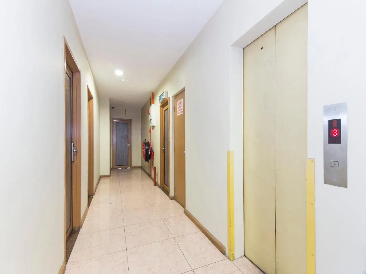 קואלה לומפור Oyo 422 Hotel Reno מלזיה